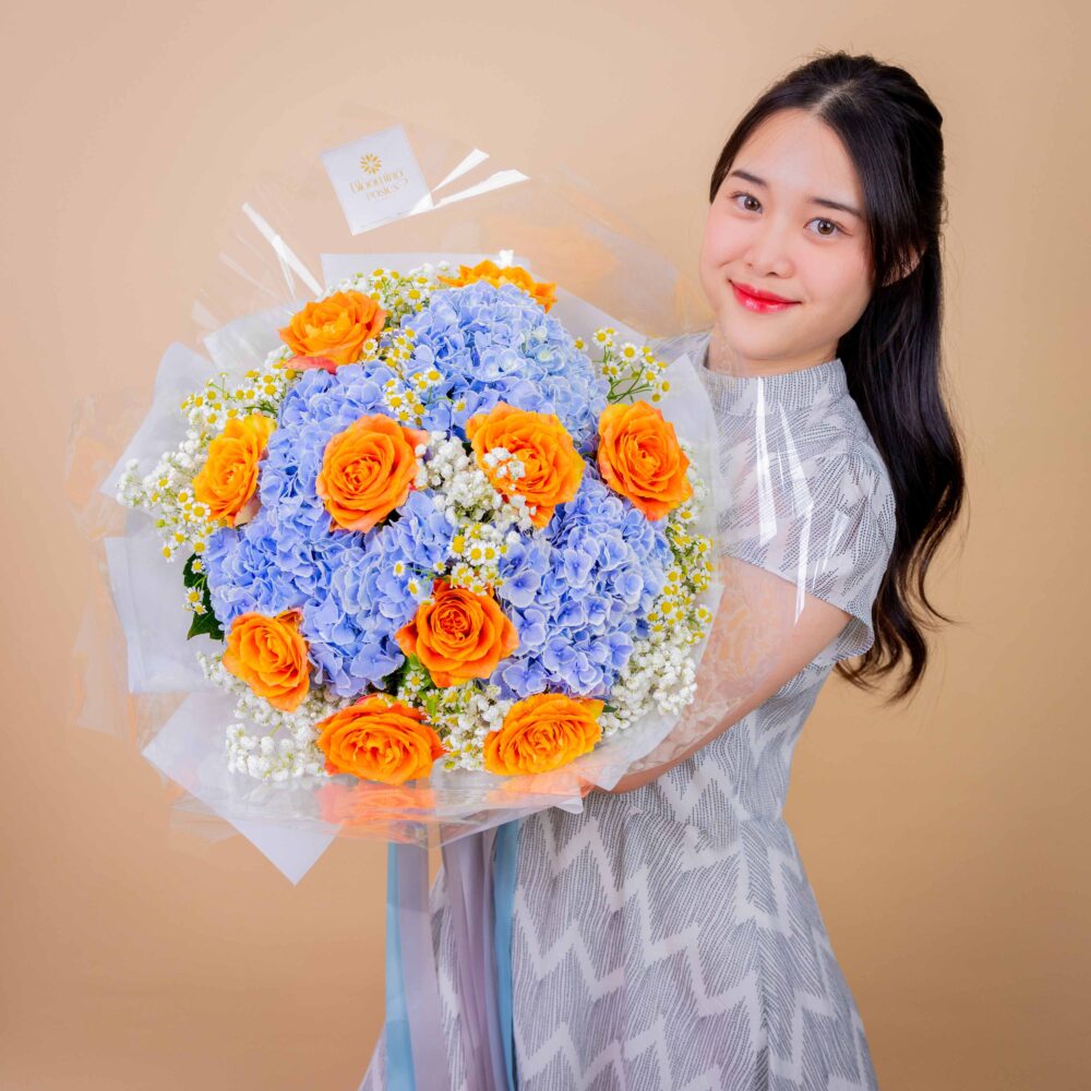 ช่อดอกไม้ Blooming Bliss ร้านดอกไม้ Blooming Posies BKK