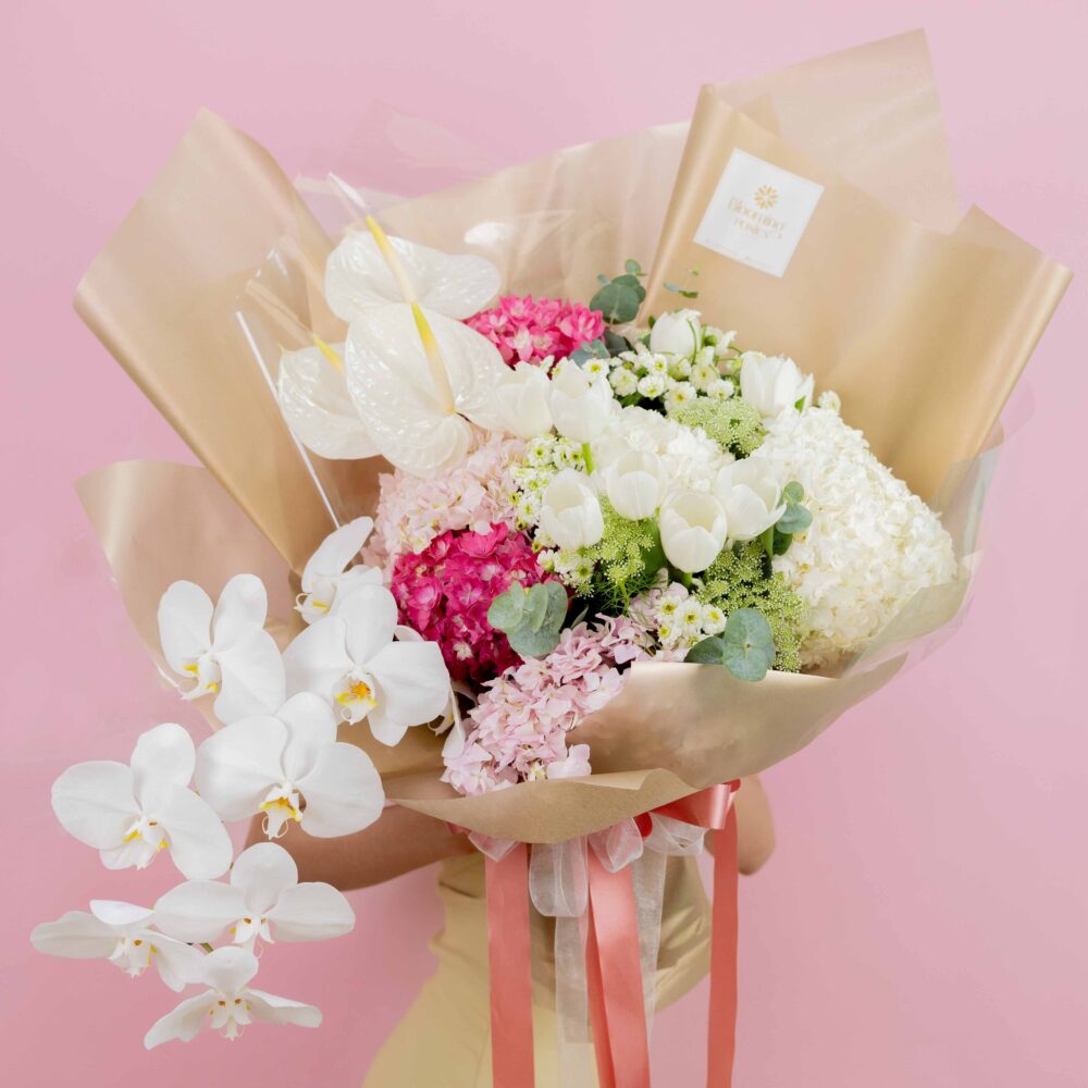 ช่อดอกไม้ The Free Spirit ร้านดอกไม้ Blooming Posies BKK