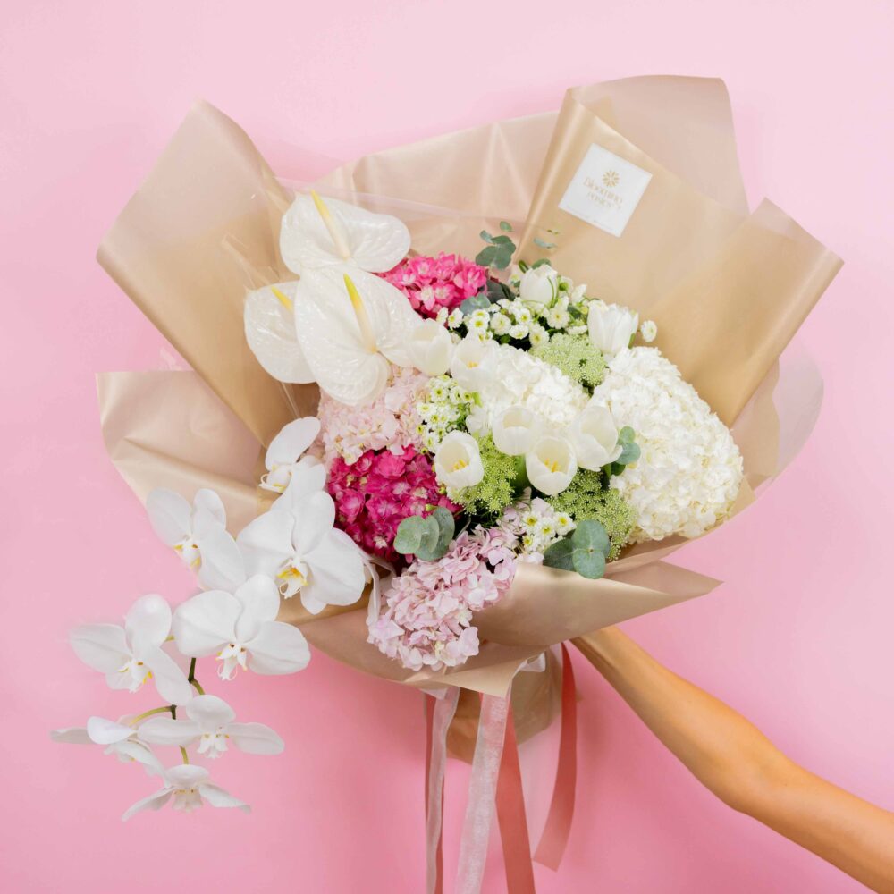 ช่อดอกไม้ The Free Spirit ร้านดอกไม้ Blooming Posies BKK