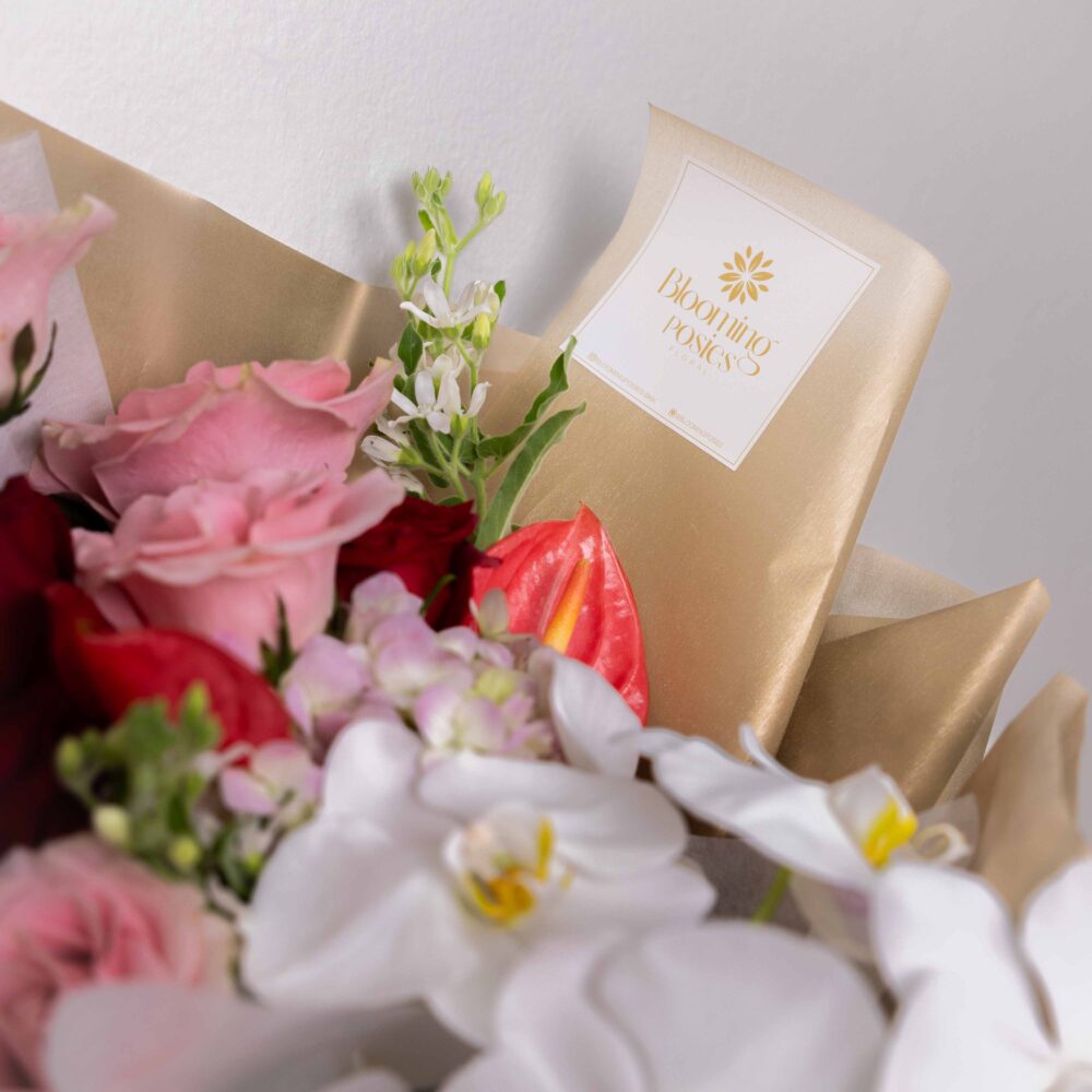 ช่อดอกไม้ Velvet Touch (L) ร้านดอกไม้ Blooming Posies BKK