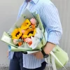 ช่อดอกไม้รับปริญญา Sunshine Elegance จากร้าน Blooming Posies BKK